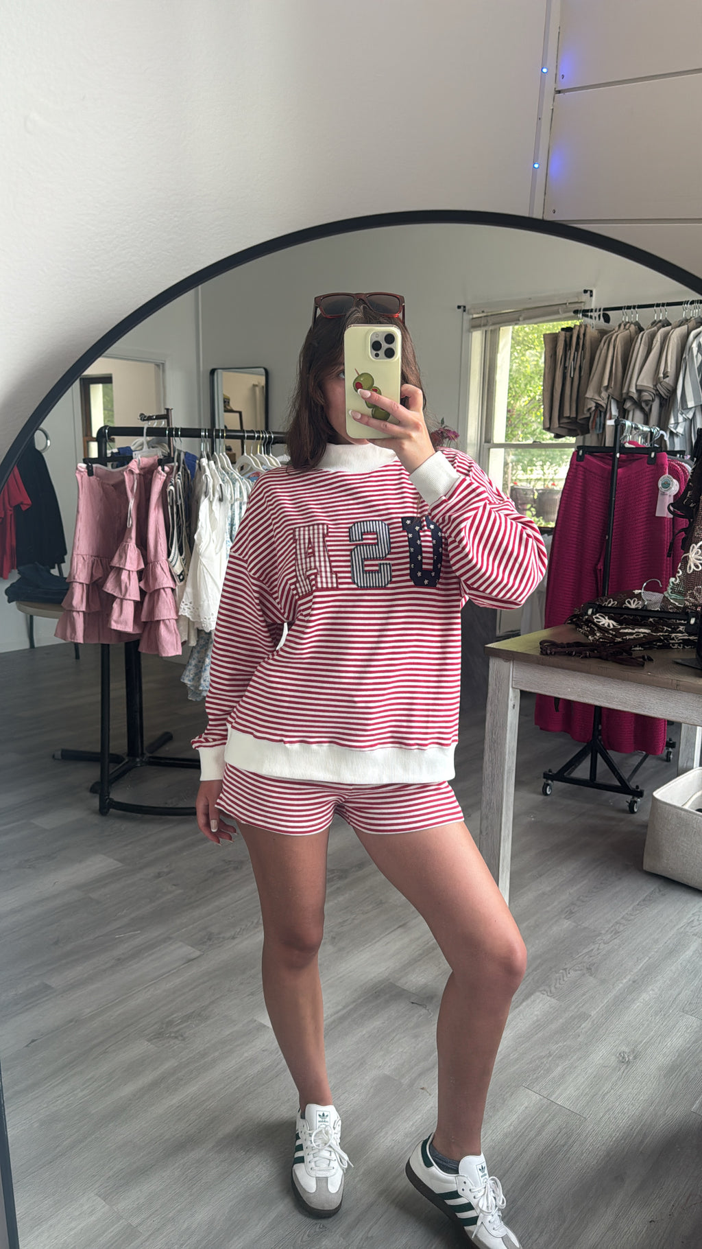 Red MID RISE STRIPE SHORTS