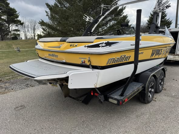 2013 Malibu Wakesetter 21 VLX  * Call for Pricing**