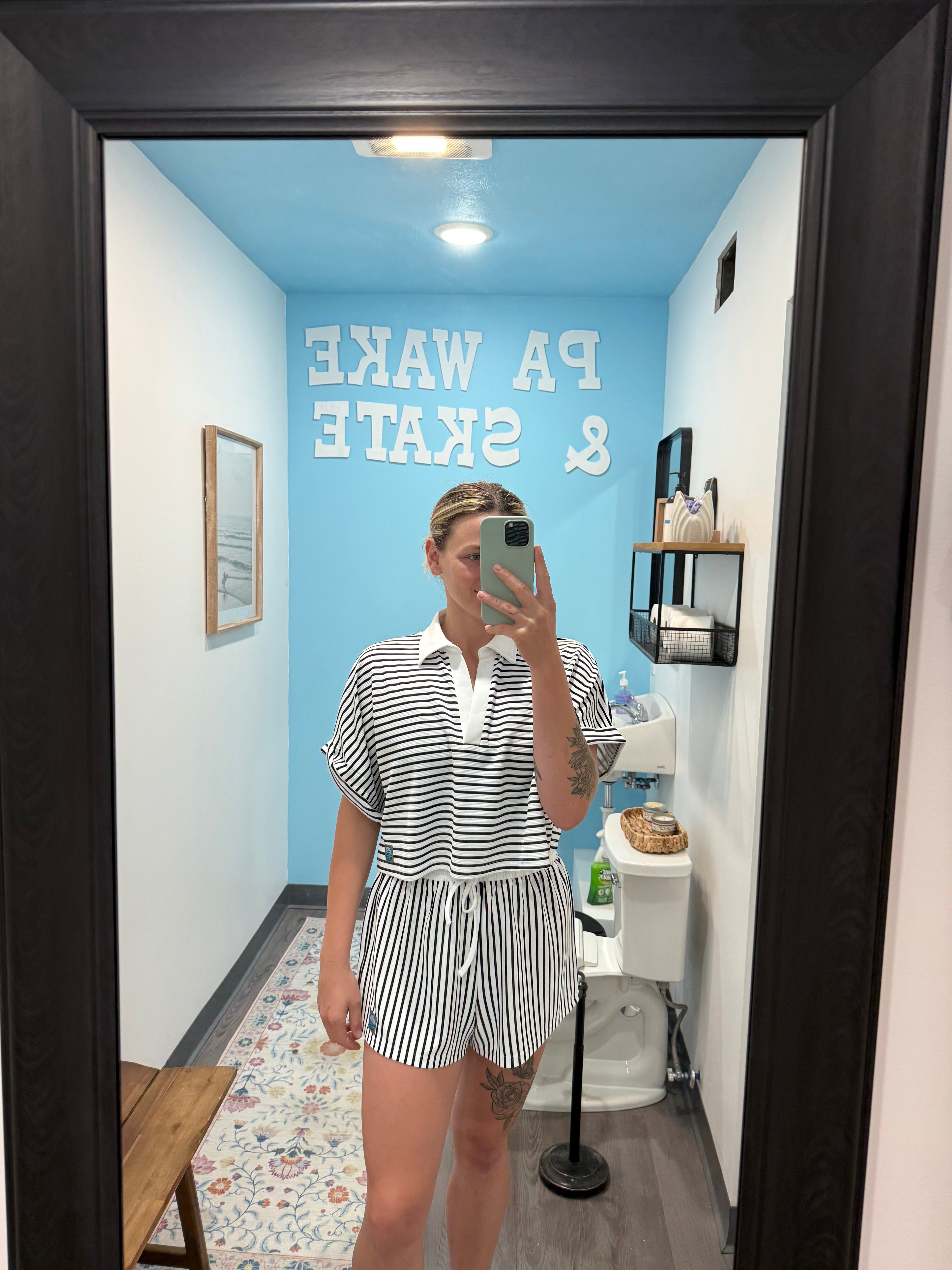 The Wake Stripe Crop