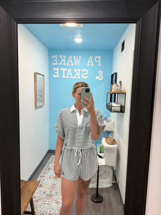 The Wake Stripe Crop
