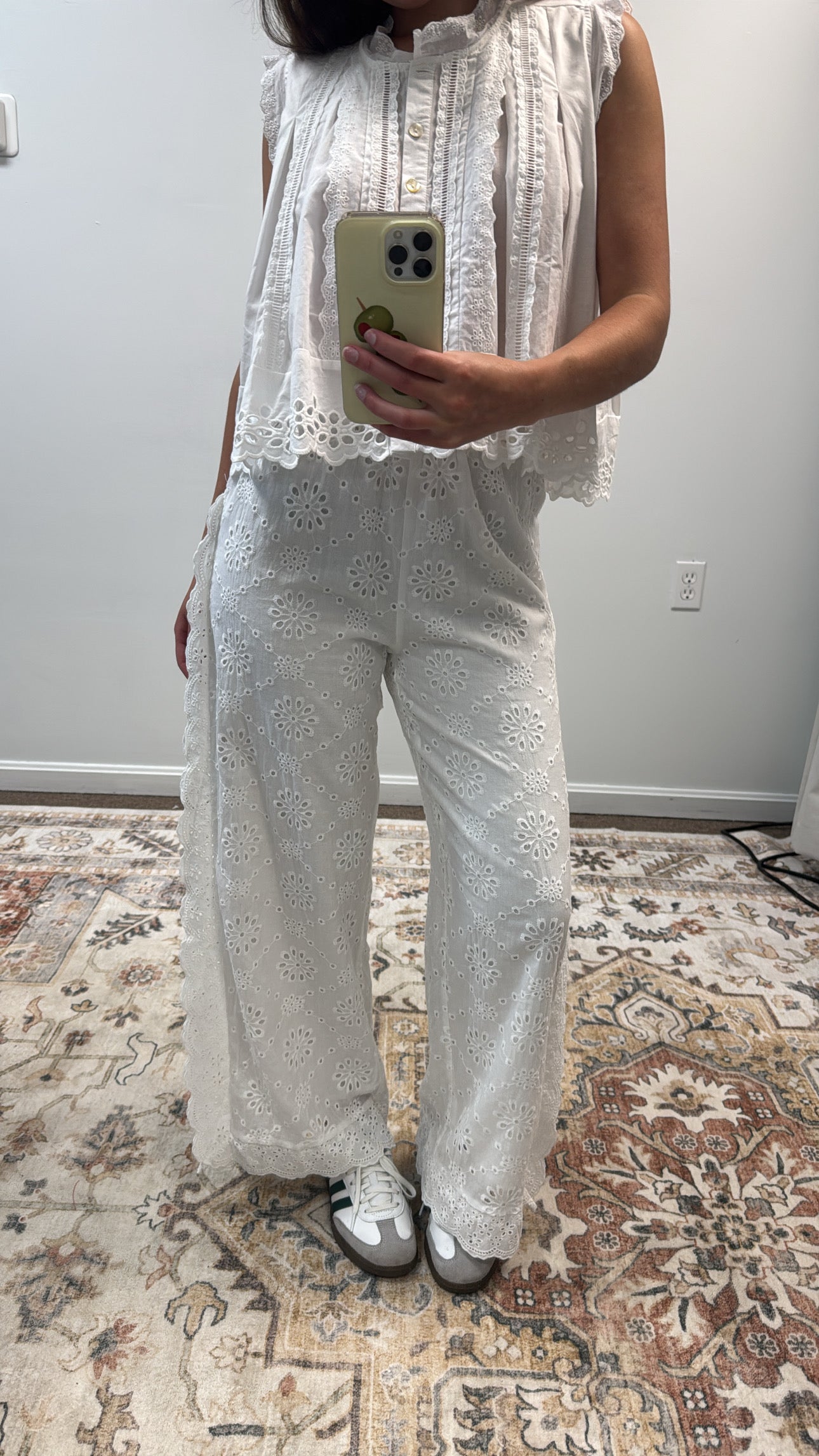 Broderie Anglaise Sleeveless Cotton Blouse