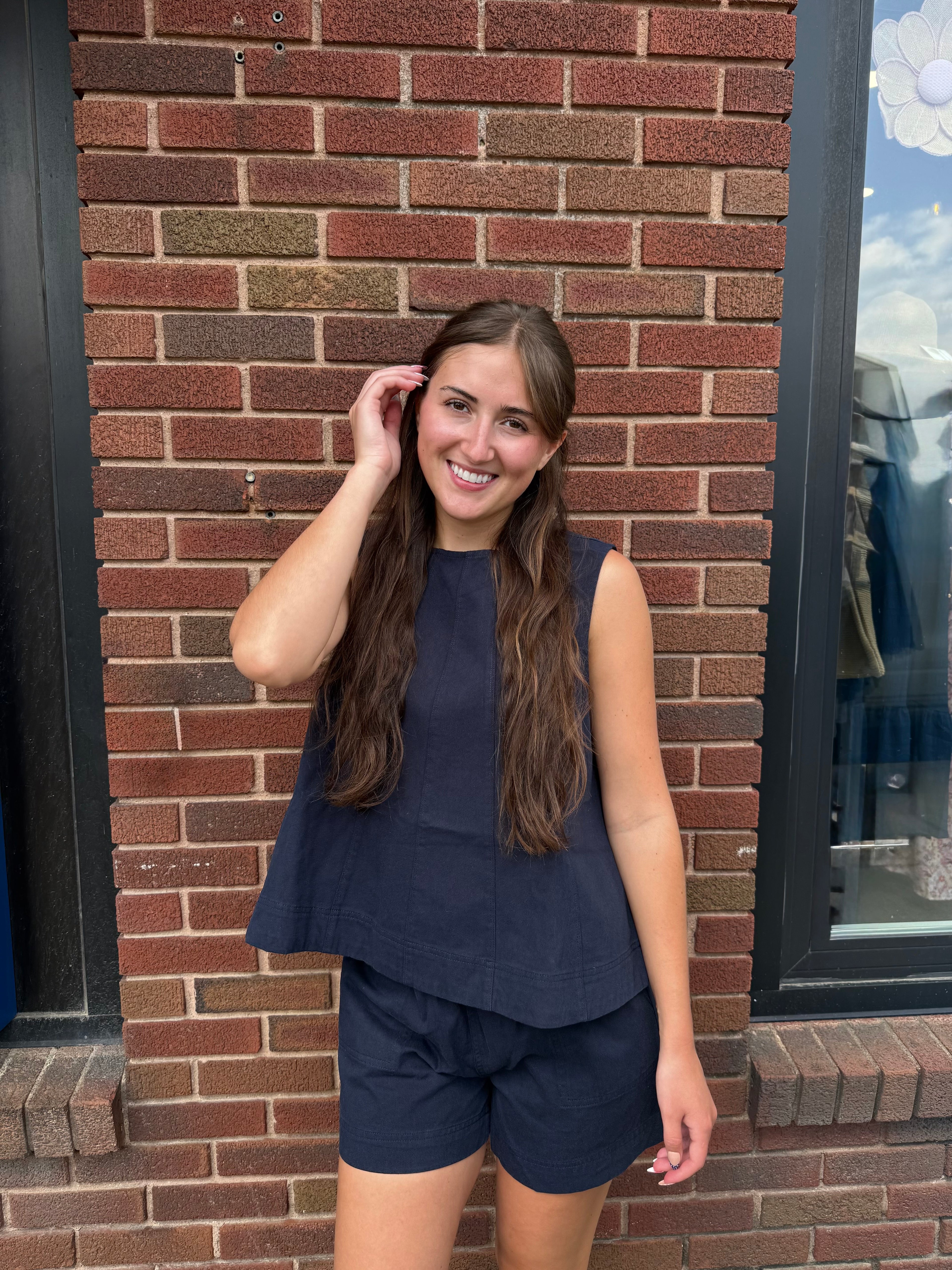 SLEEVELESS COLOR DENIM TOP