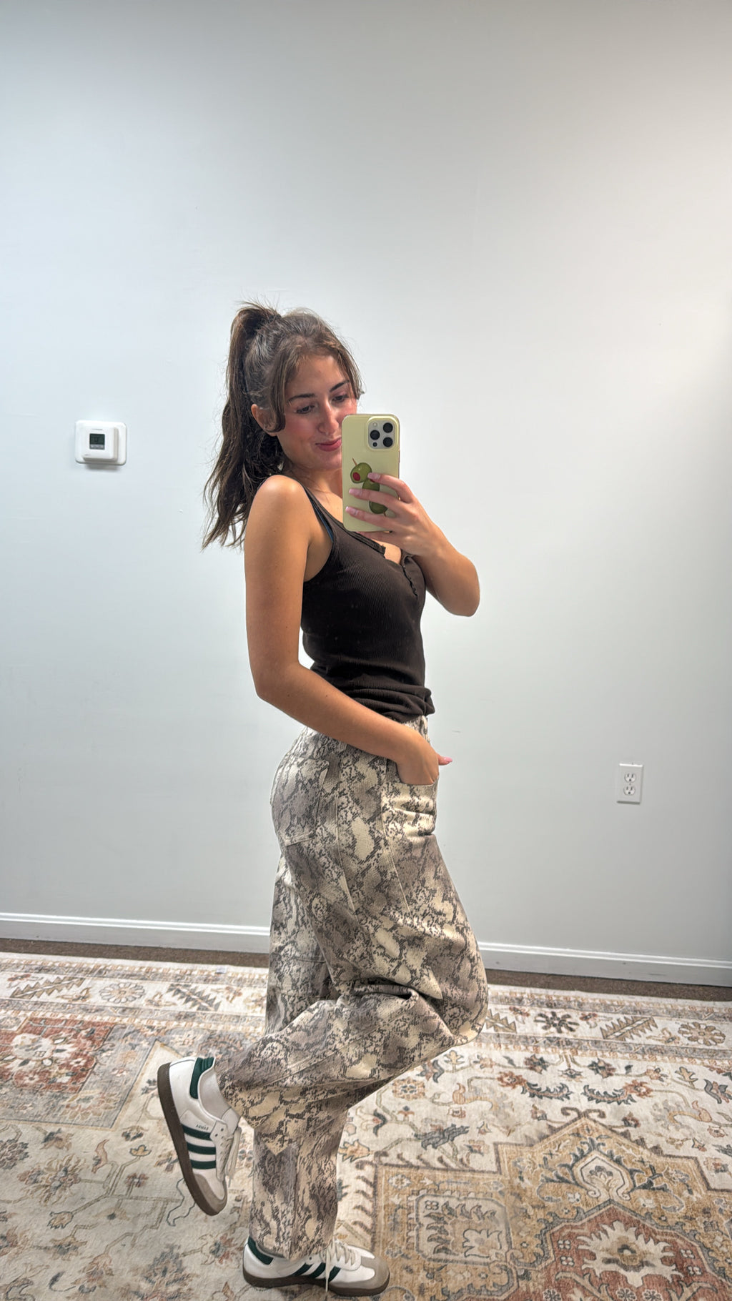 MID RISE VINTAGE SNAKESKIN PRINT TWILL DENIM BARREL PANTS