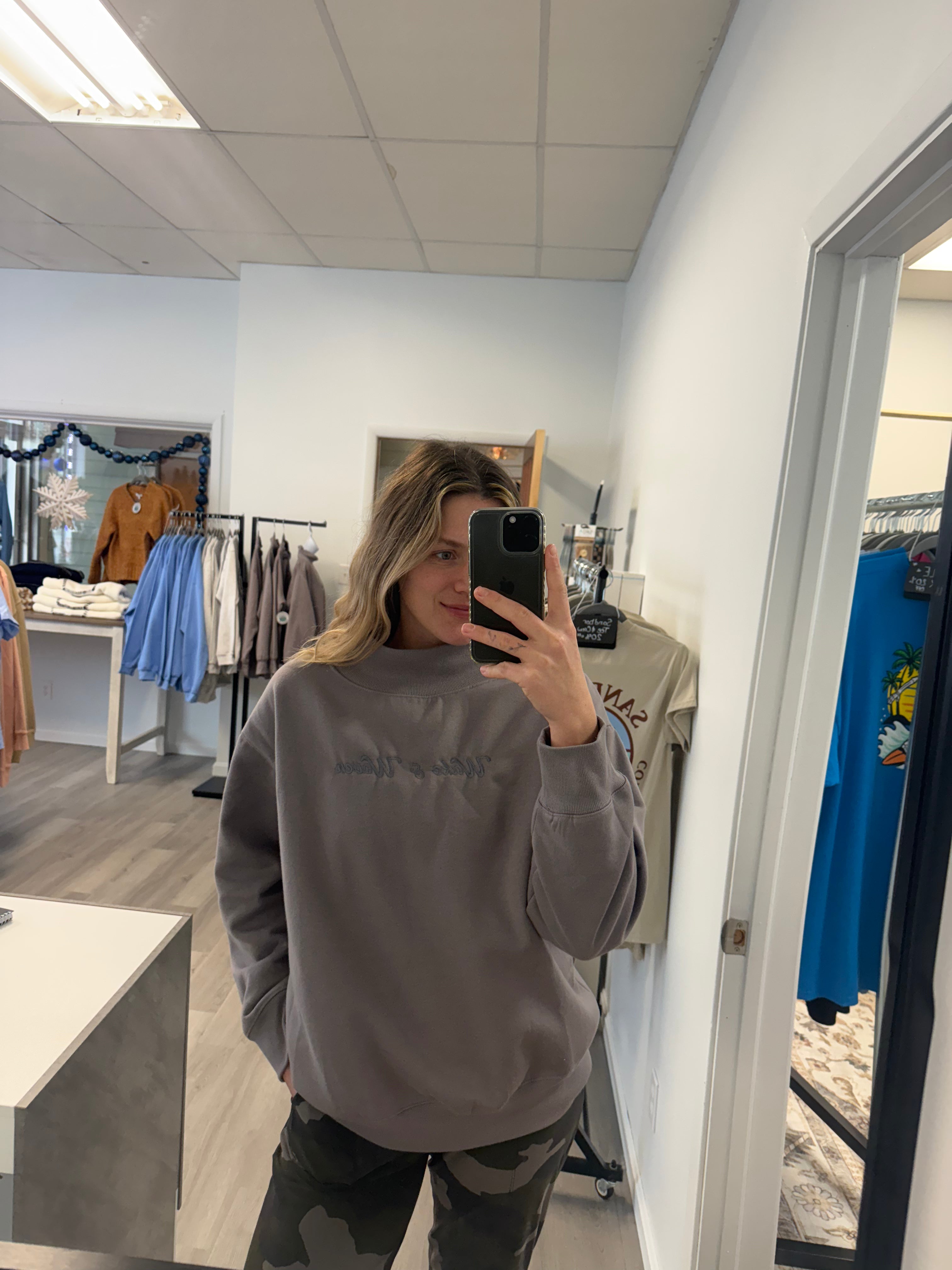 The Lakeside Mockneck